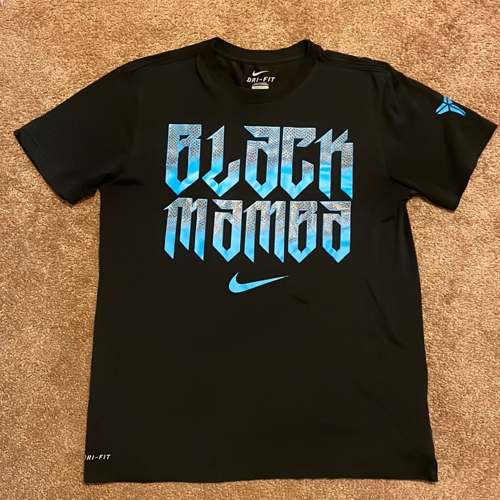 Nike dri-fit Kobe Bryant Black Mamba Snakeskin t-shirt Size Medium very rare!